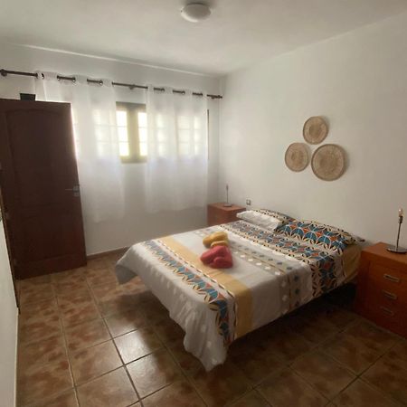 Casa Rosa Apartment Famara Luaran gambar
